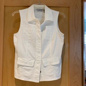 Chico’s Platinum  sleeveless white denim vest Size 0